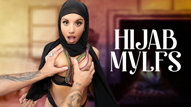 Hijab Mylfs / Nina White, Victor Ray / Nina’s First Mardi Gras / 13.02.2024