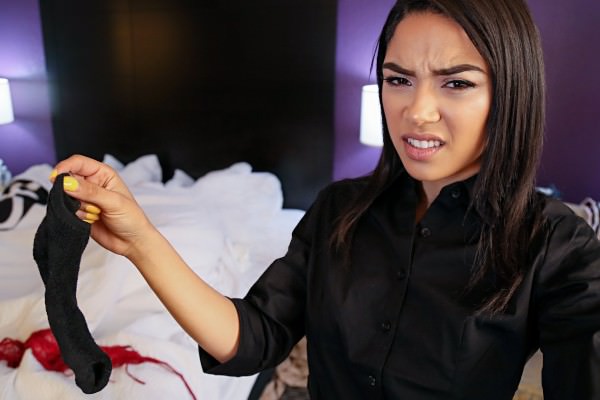 Mofos / I Know That Girl -  Official Maid Finds Sleeping Couple Porn Video Starring JMac, Maya Bijou / 11.8.2018